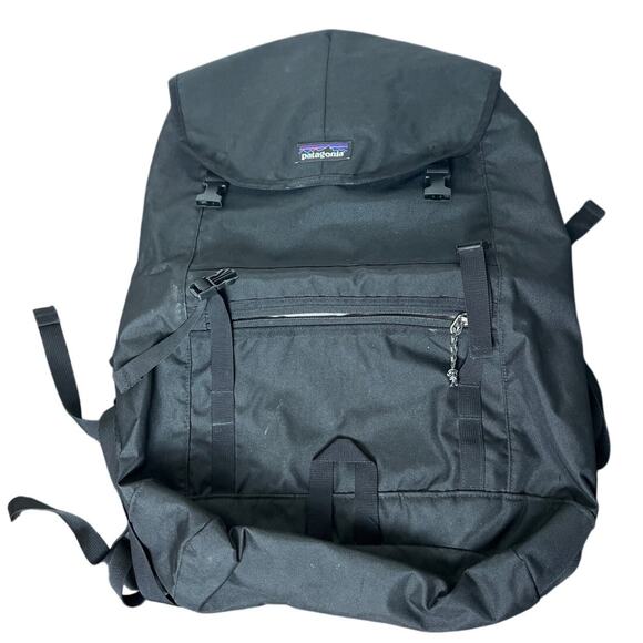 Patagonia Arbor Classic Pack 25L Outdoor Hiking Black - Picture 1 of 6